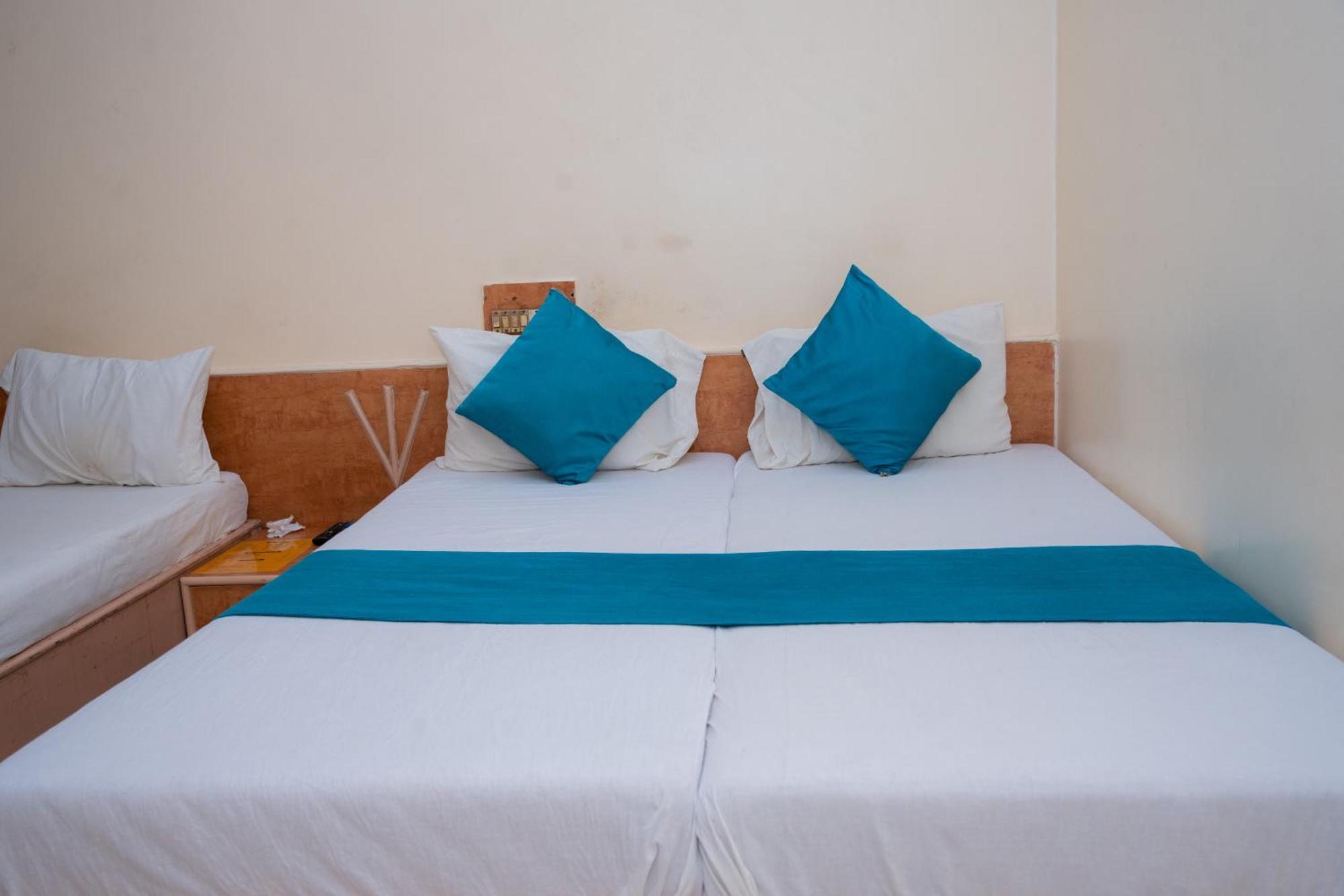 Saigal Guest House Mumbai Exterior photo