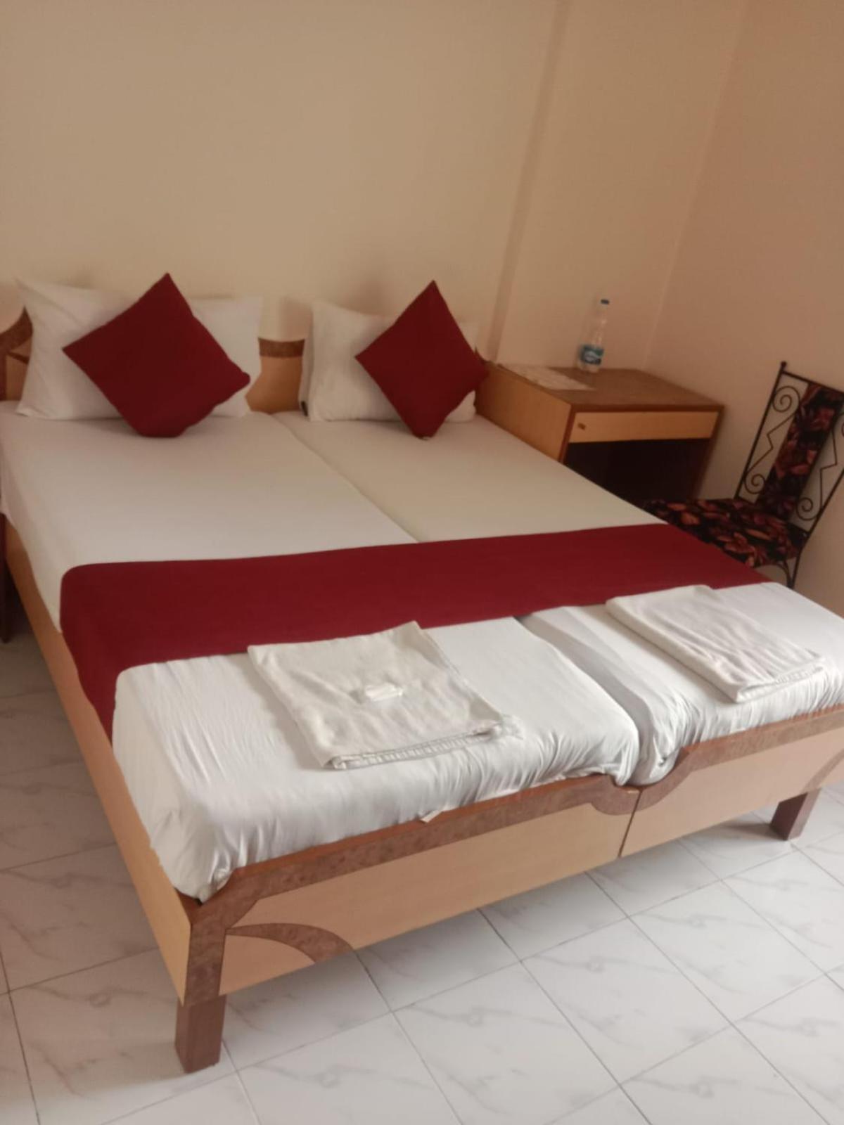 Saigal Guest House Mumbai Exterior photo